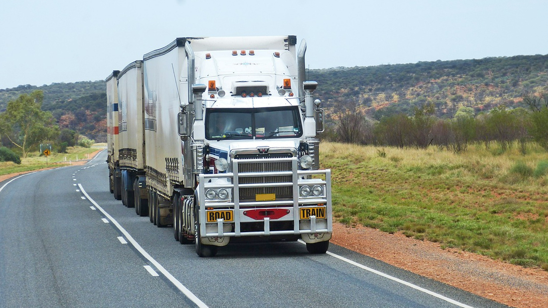 10 Safe Driving Tips for Truck Drivers